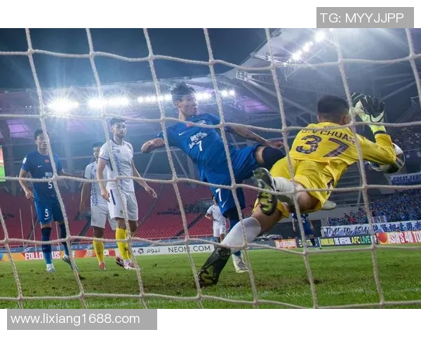 武汉超级球星足球赛场地盛大启幕 引领城市体育新风潮